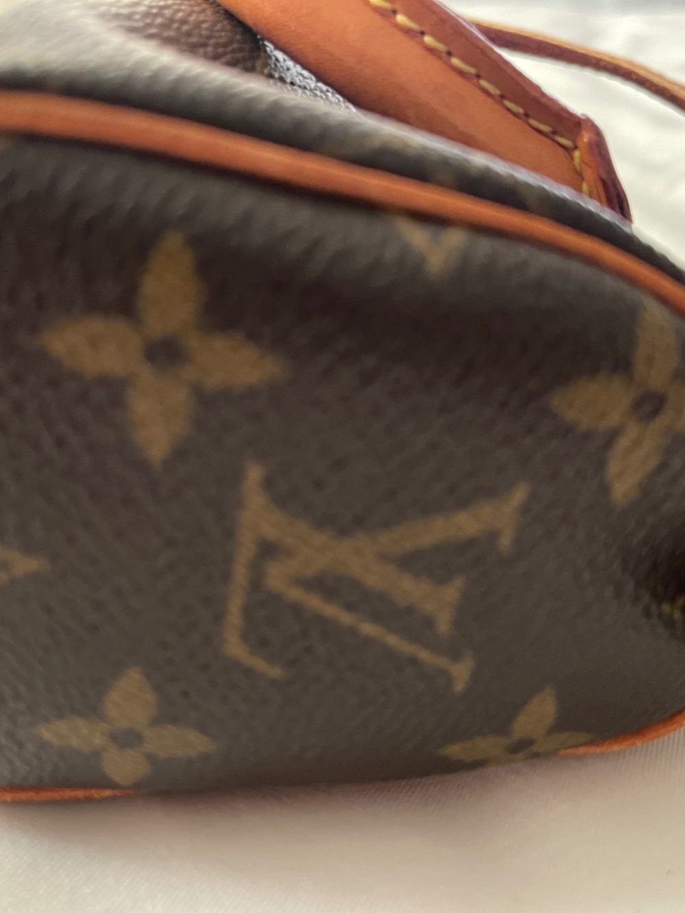 Louis Vuitton Nano Bag with Strap - Picture 8 of 16